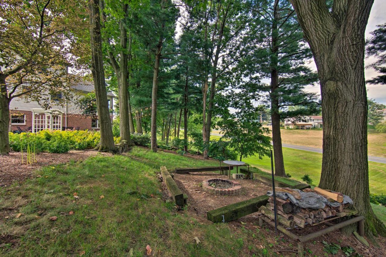 Charming Apartment With Yard And Beautiful Gardens! Manheim Exterior photo