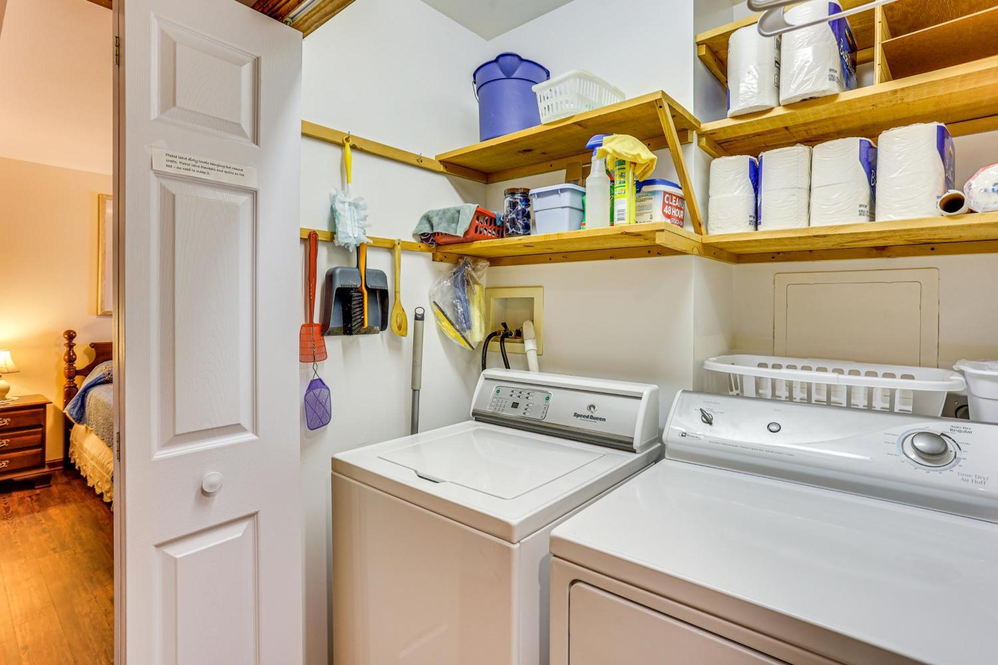 Charming Apartment With Yard And Beautiful Gardens! Manheim Exterior photo